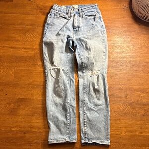 Universal Thread High Rise 90s Slim Light Blue Distressed Women Jeans